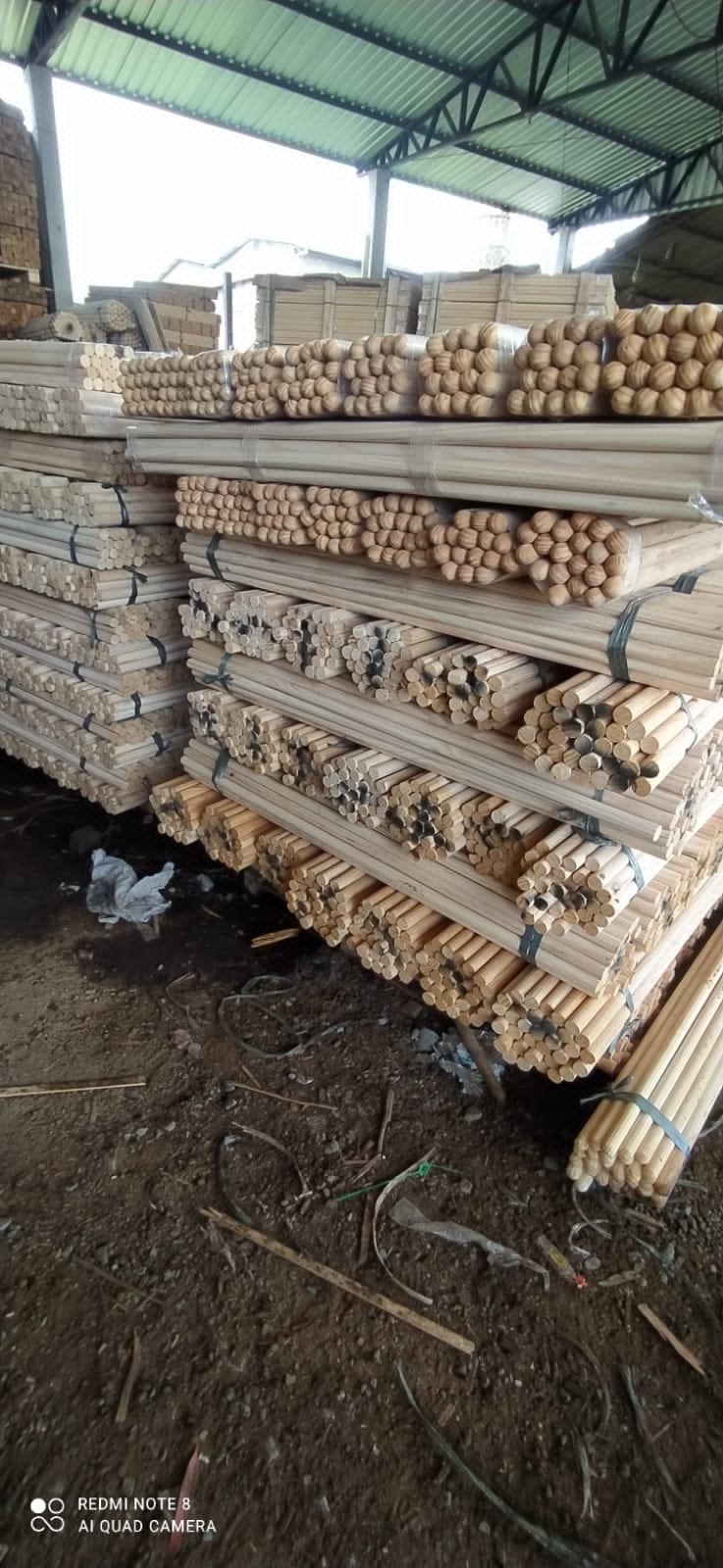 Cabos de vassoura 24mm x 1220mm