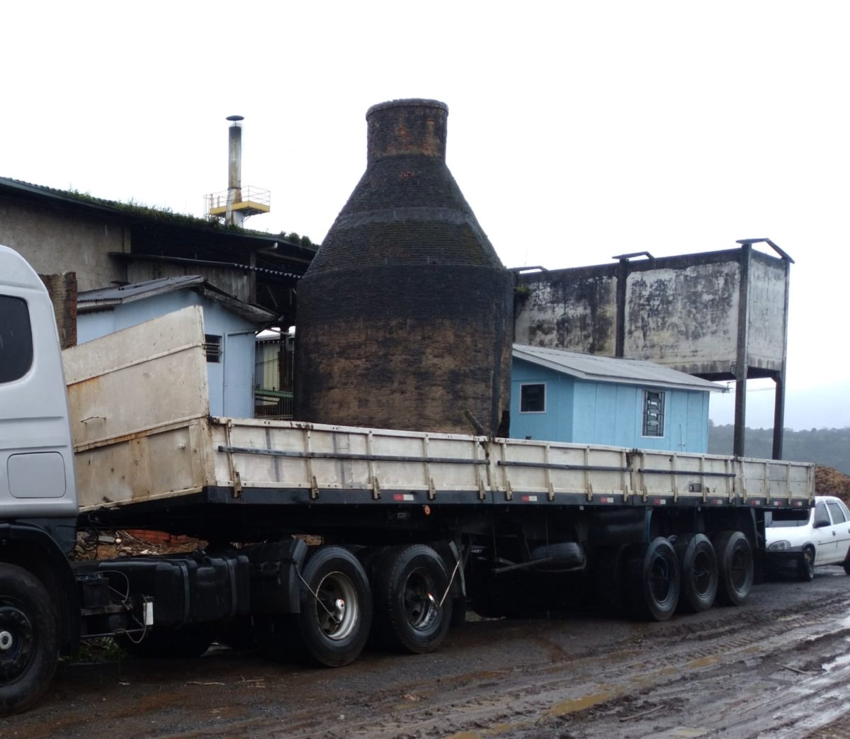 Carreta grade baixa/porta container